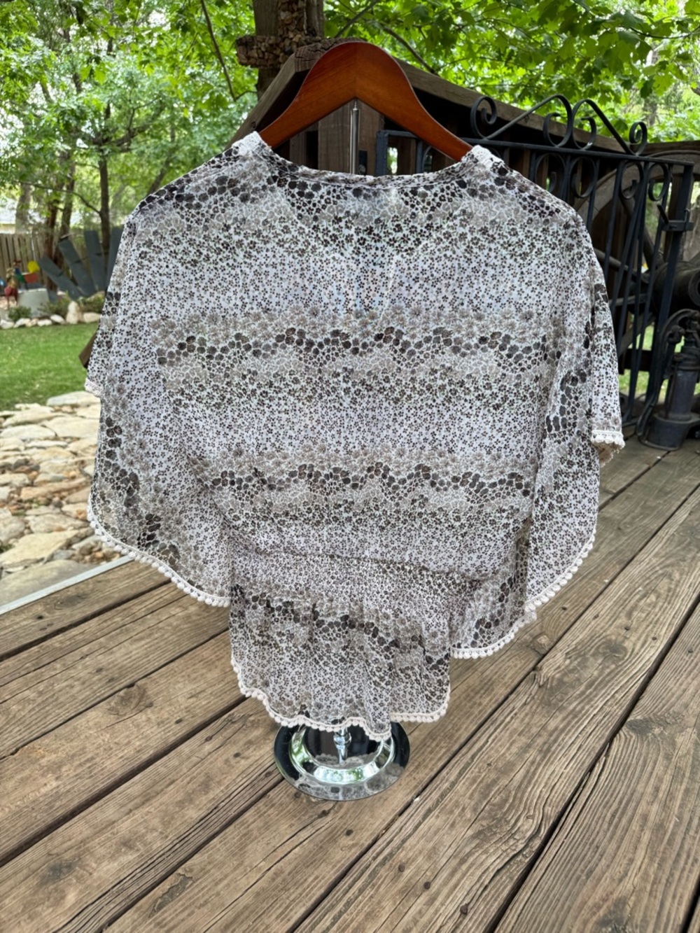 Maude Sheet Floral Lace-Trim Peasant Tunic - Picture 5 of 7